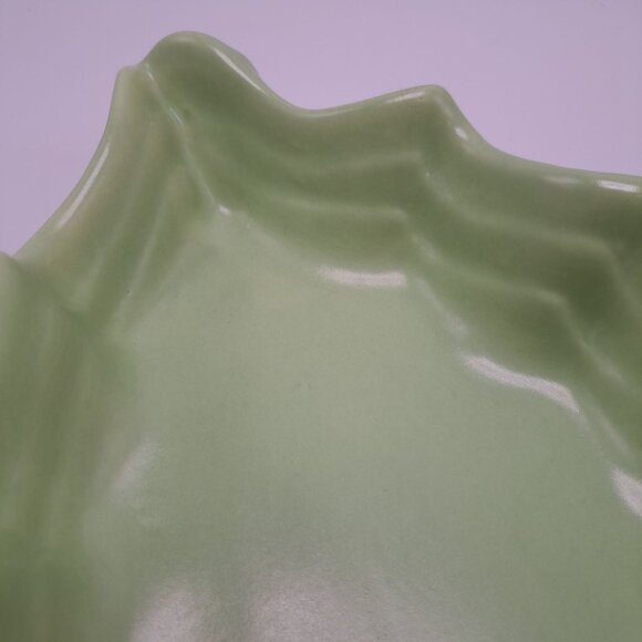 Haeger Ceramic Ruffled Dish Mint Green Relish Finger Foods Cookies Decor Vintage - Picture 7 of 16
